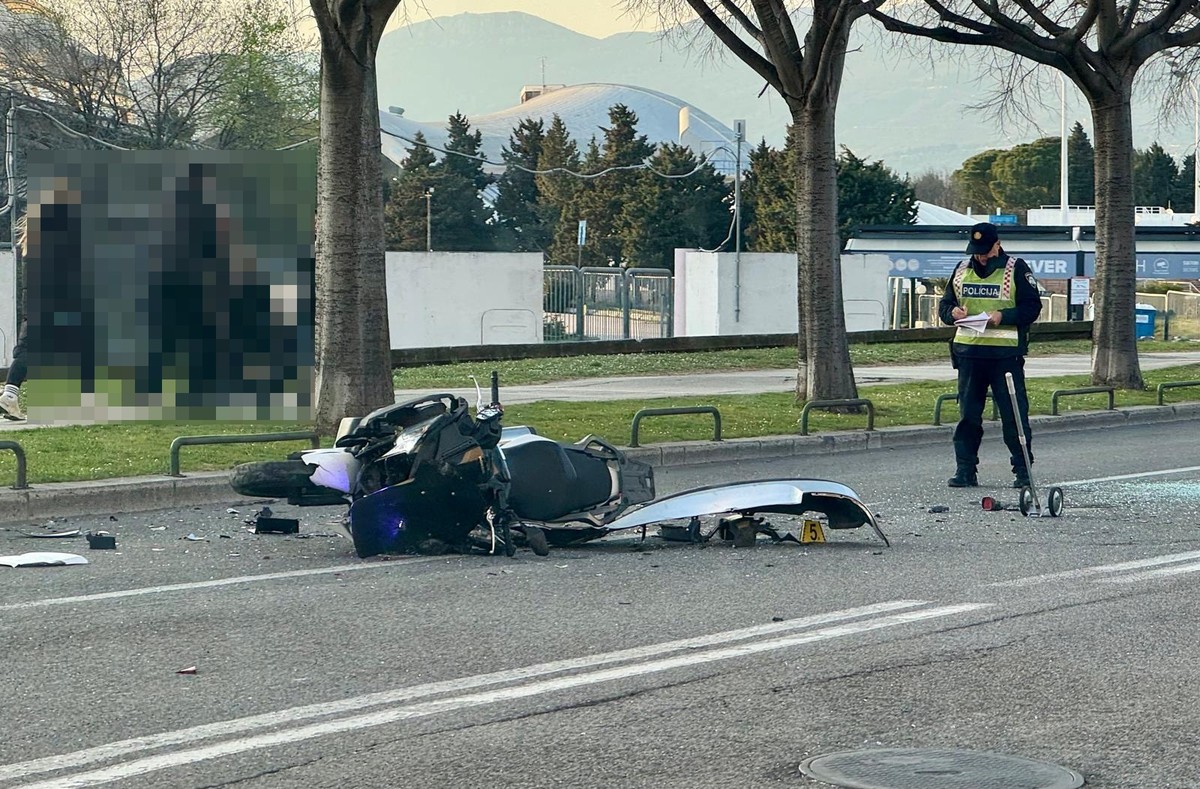 FOTO Teška prometna nesreća kraj Poljuda: Vozač motocikla prevezen u bolnicu