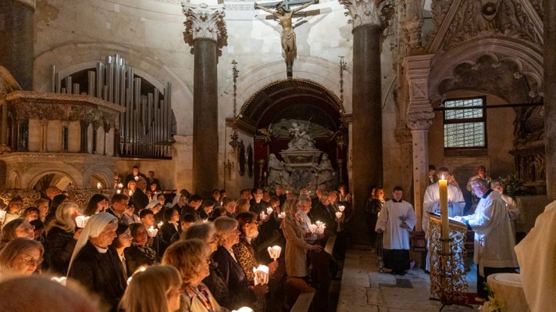 splitska katedrala, vazmeno bdjenje