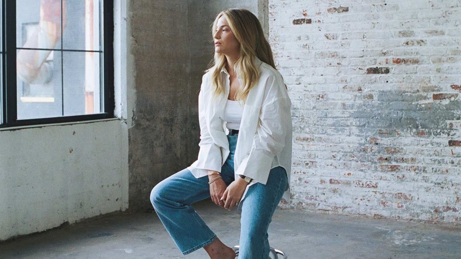 FOTO: IZAKOVA je svoj novi denim odvela na ulice New Yorka