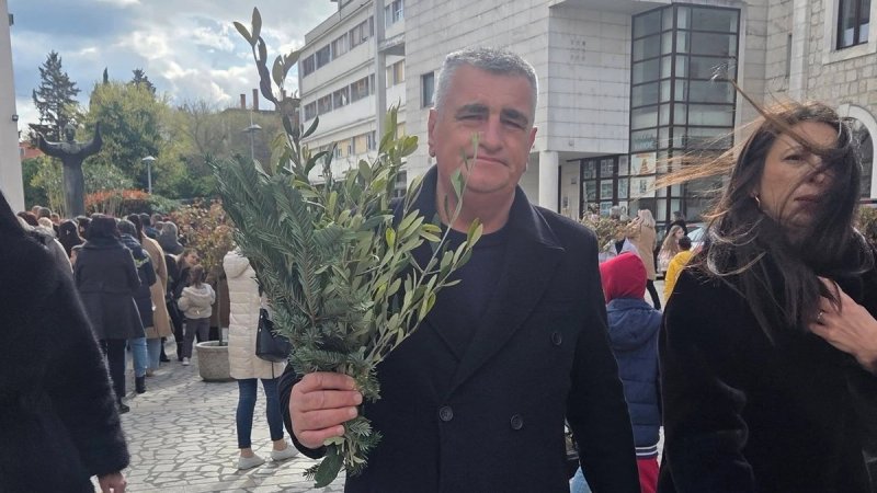 Bulj uputio poruku povodom velikog blagdana