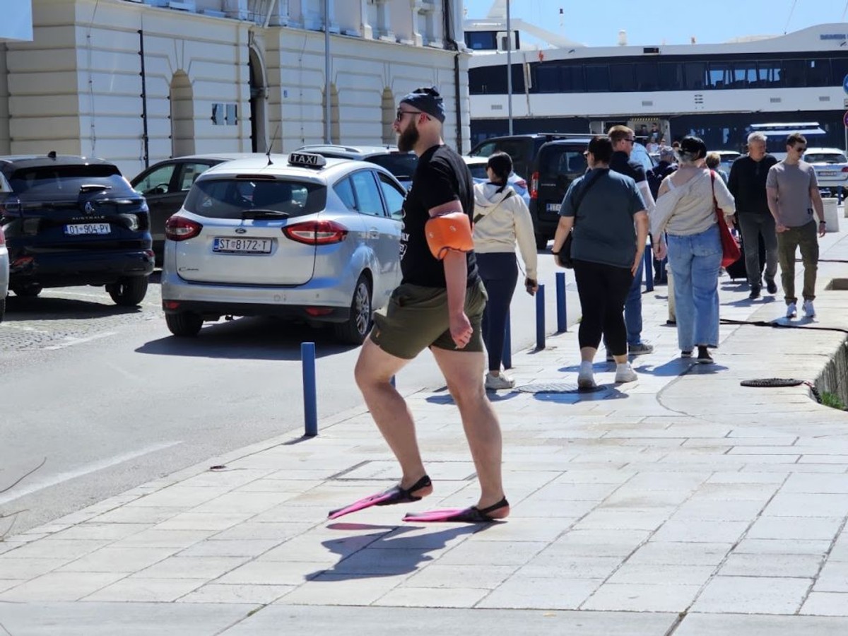 U perajama prošetao Splitom | foto: Joško Jaković