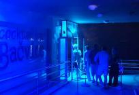 NOĆNI ŽIVOT VRATIO SE NA BAČVICE Cocktail bar radi iza zatvorenih vrata i mutne cerade. Nemaju ugovor za korištenje prostora
