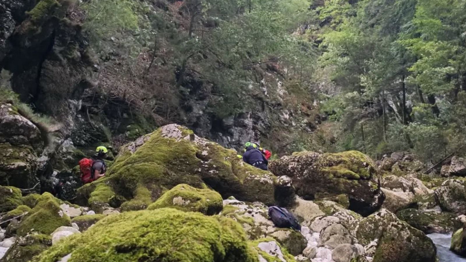 Upali u provaliju duboku 60 metara: Zna se tko je muškarac koji je poginuo u Sloveniji spašavajući sina