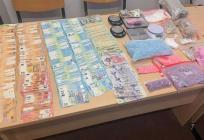 Velika zapljena u Tisnom: Nizozemcu pronašli više od 4.000 tableta MDMA i stotine doza LSD-a