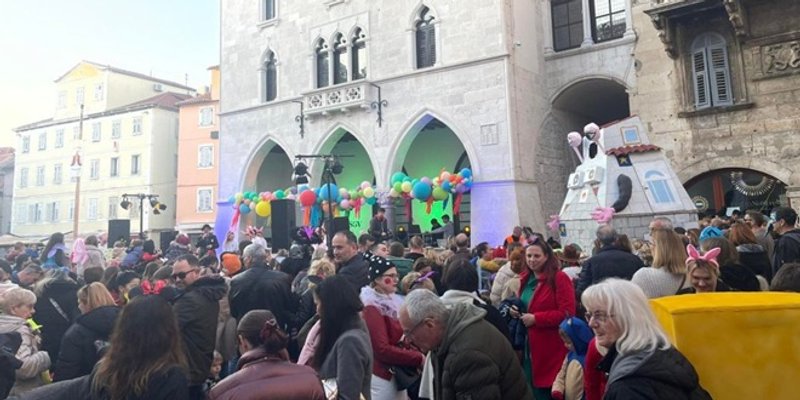 Spli'ski krnjeval: 'Pet do podne' predaja ključeva maškarama