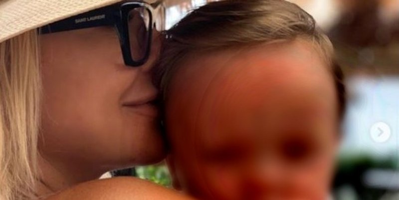 BLOOM JE SVJETSKI PUTNIK Maja Šuput s obitelji uživa na Braču