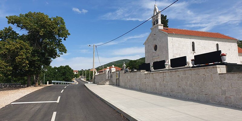 SVEČANOST U ZAGVOZDU Otvorena rekonstruirana dionica ceste Krstatice - Slivno i mjesni vodovod