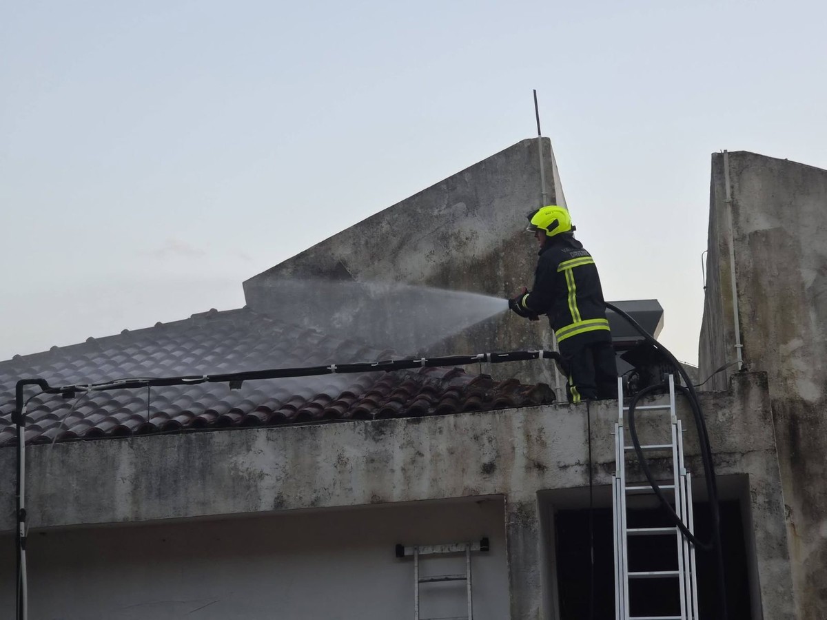 Planuo objekt na Makarskoj rivijeri, na intervenciju upućeno više vatrogasnih društava