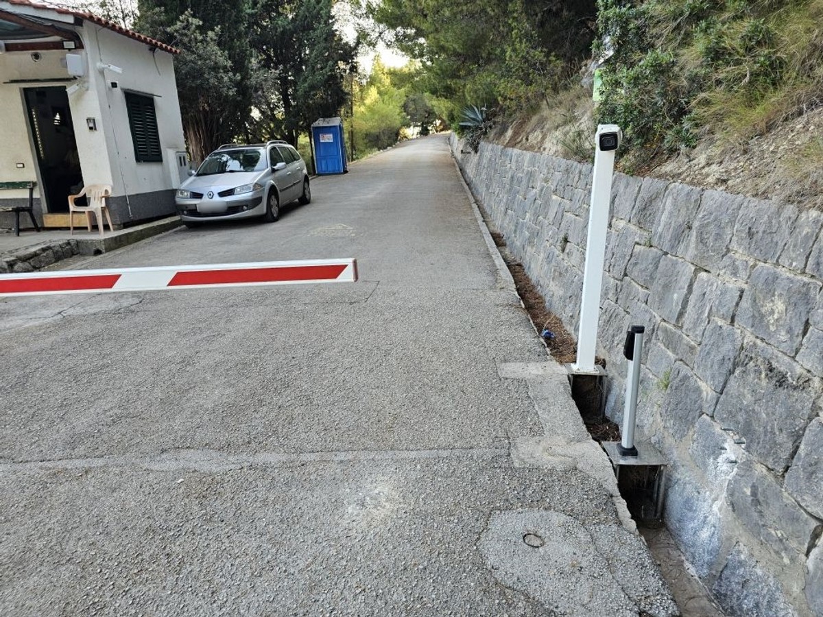 Uklonjena prepreka na Marjanu | foto: Joško Jaković