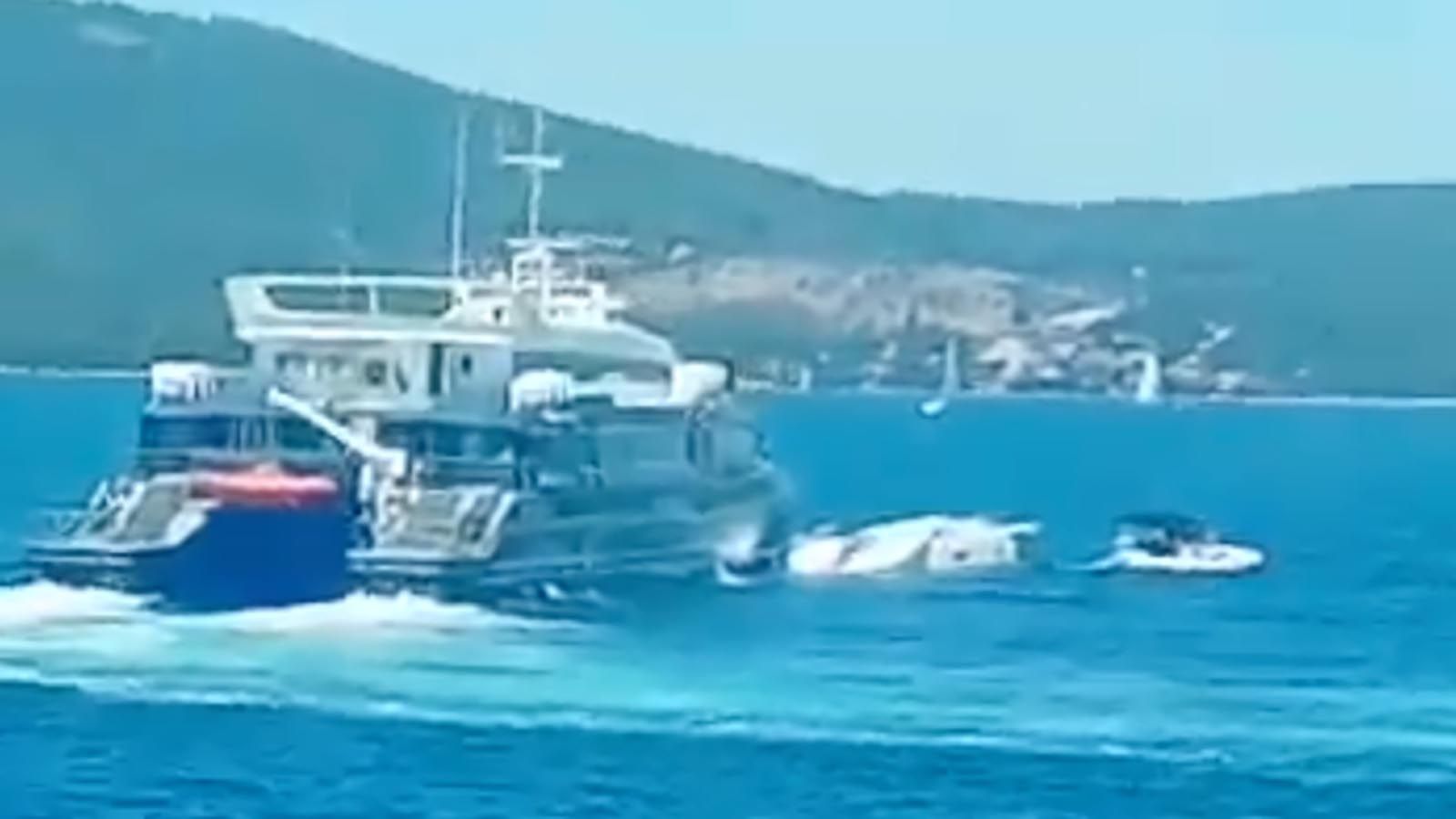 Ministarstvo o nesreći u Splitskim vratima: Sve snage tragaju za članom posade francuske jedrilice