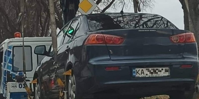 Pauk u Splitu digao auto ukrajinskih registracija, ljudi bijesni
