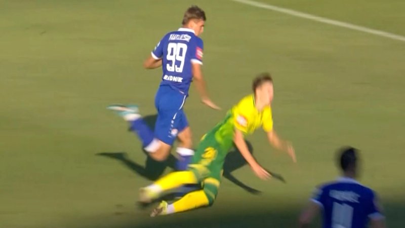 VIDEO: Pogledajte jedan od najranijih crvenih kartona u povijesti HNL-a