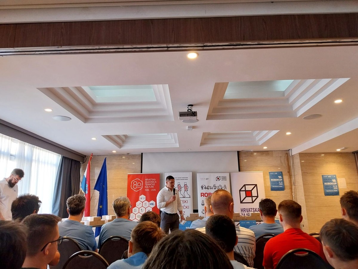 FOTOGALERIJA Zajednica tehničke kulture grada Splita osvojila 1. mjesto na 19. Robokupu