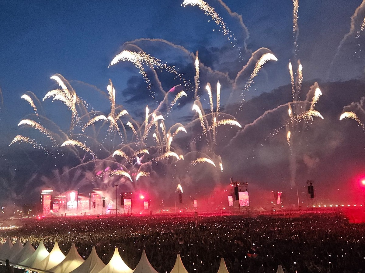 ZAVRŠIO KONCERT NA HIPODROMU Thompson: 'Ovo će se pamtiti!'