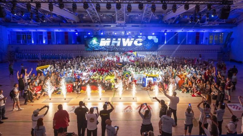 FOTOGALERIJA Omiš još jednom oduševio: Masters Handball World Cup nadmašio očekivanja