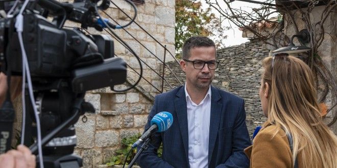 KLIŠANI KOLATERALNE ŽRTVE Ukinut dio autobusnih linija, načelnik obećava rješenje