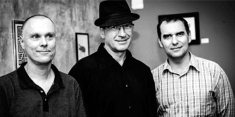 CREW BAR SPLIT Stiže grupa iz Zagreba, a cijene pića su akcijske!