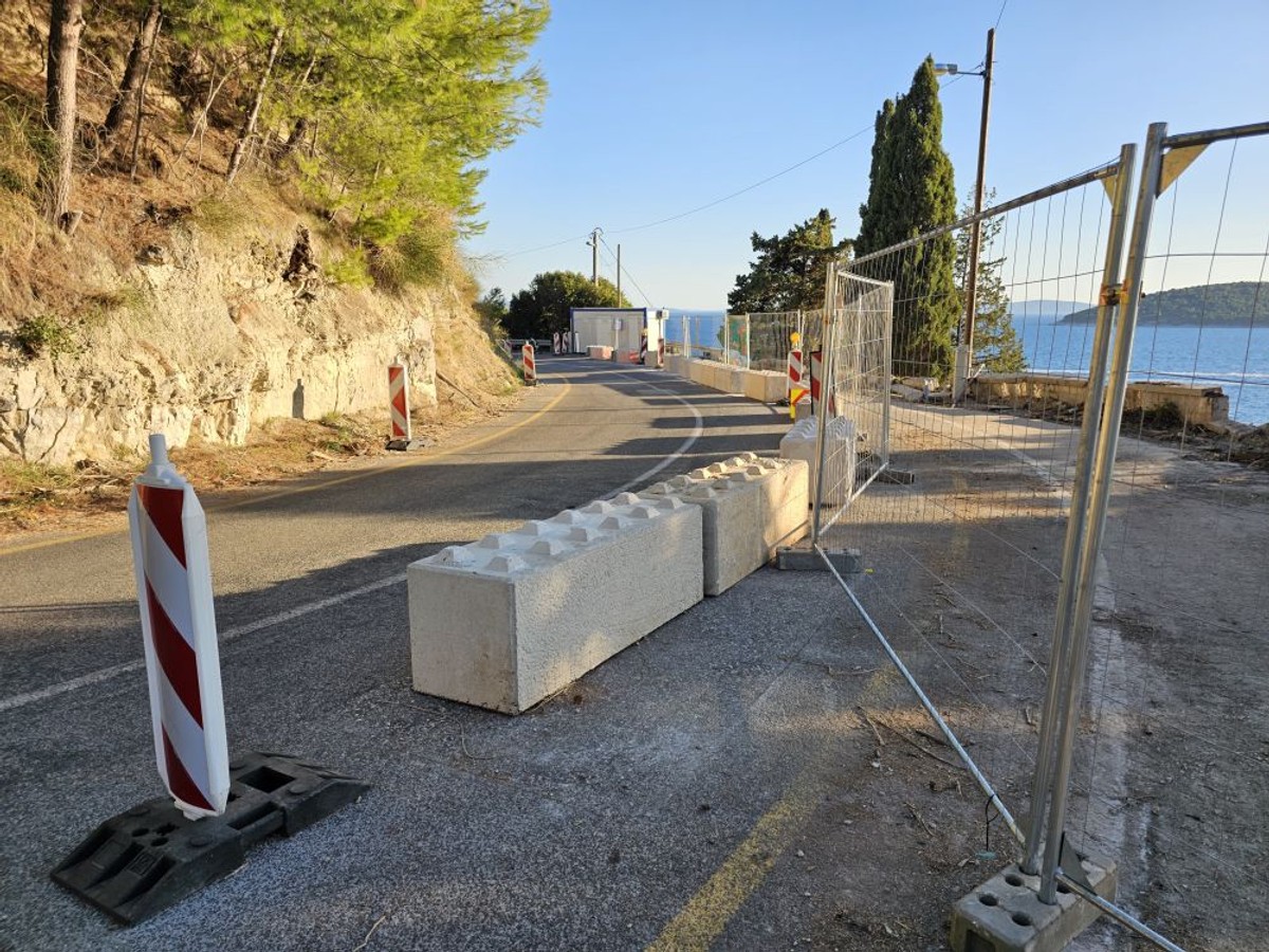 Zavoj iznad Kašjuna | foto: Joško Jaković