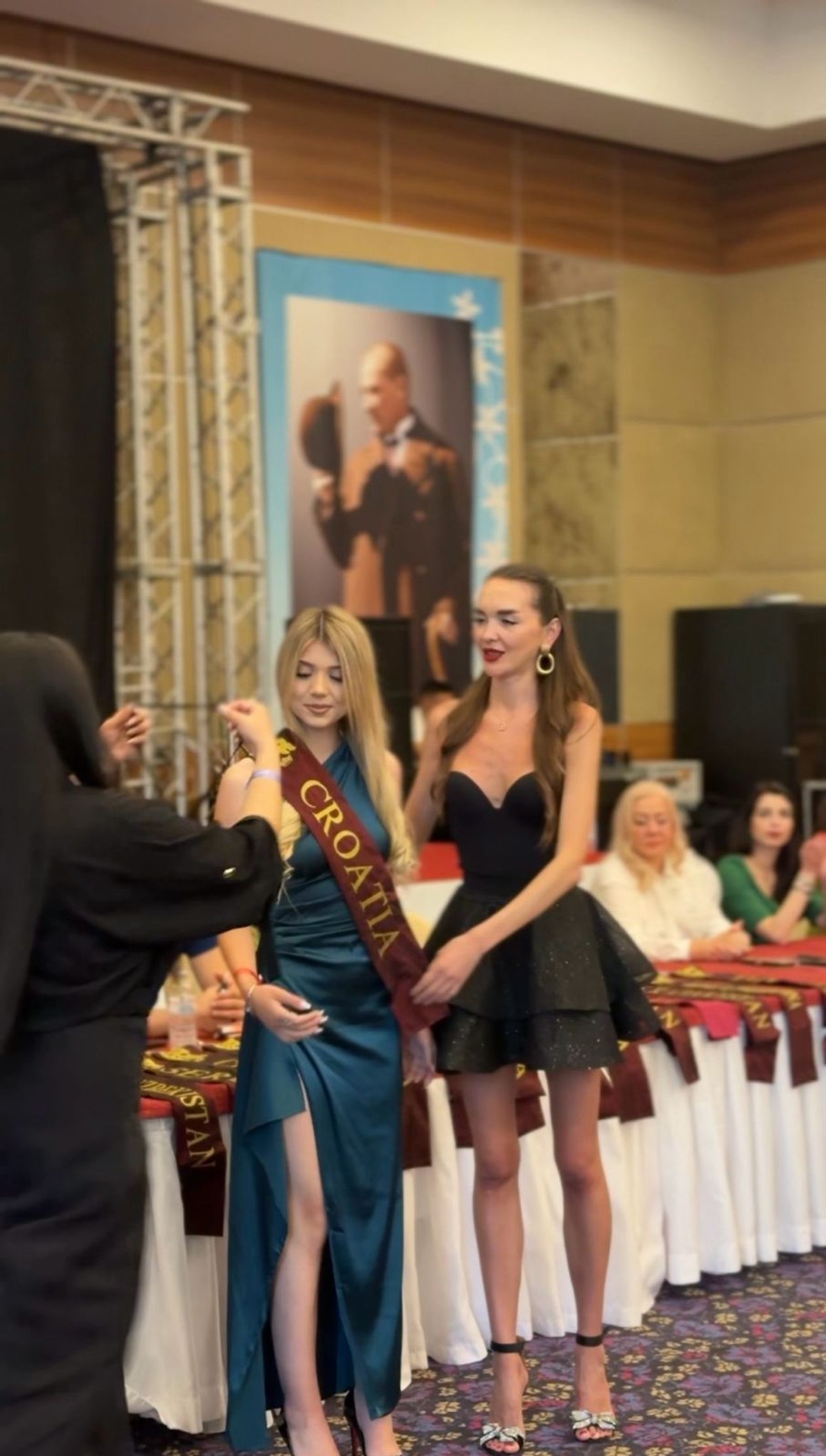 MISS 7 KONTINENATA Mlada Bračanka sa splitskom adresom osvojila titulu 'Princess of the Universe'