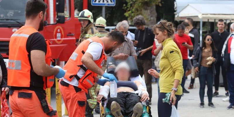 FOTO/VIDEO: EKSPLOZIJA U CENTRU SPLITA Više ozlijeđenih u restoranu u Čulića dvorima. Donosimo izjave očevidaca