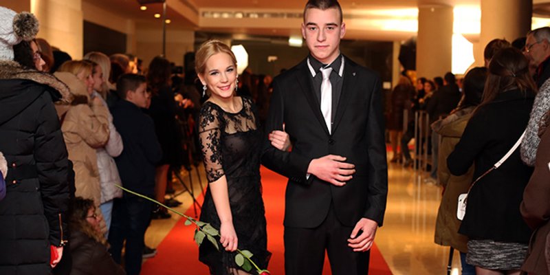 FOTOGALERIJA: Maturalni ples Srednje tehničke prometne škole Split