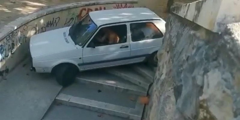 VIDEO 'MOŠ BRATE' Slomio ćošu na Splitu 3, pogledajte kako