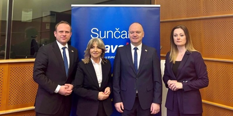 Hrvatska kao primjer strateškog i institucionalnog odgovora na demografske izazove