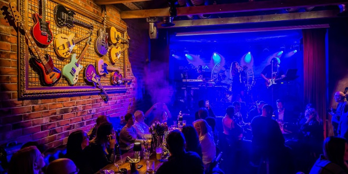 Guliano, Feđa Klarić, Ivan Gudelj i mnogi drugi ovog utorka u Baraci slave 'Osamdesete u Splitu'