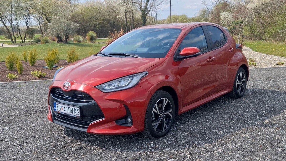 [TEST AUTA] Toyota kompakti – Usporedba modela Aygo X i Yaris