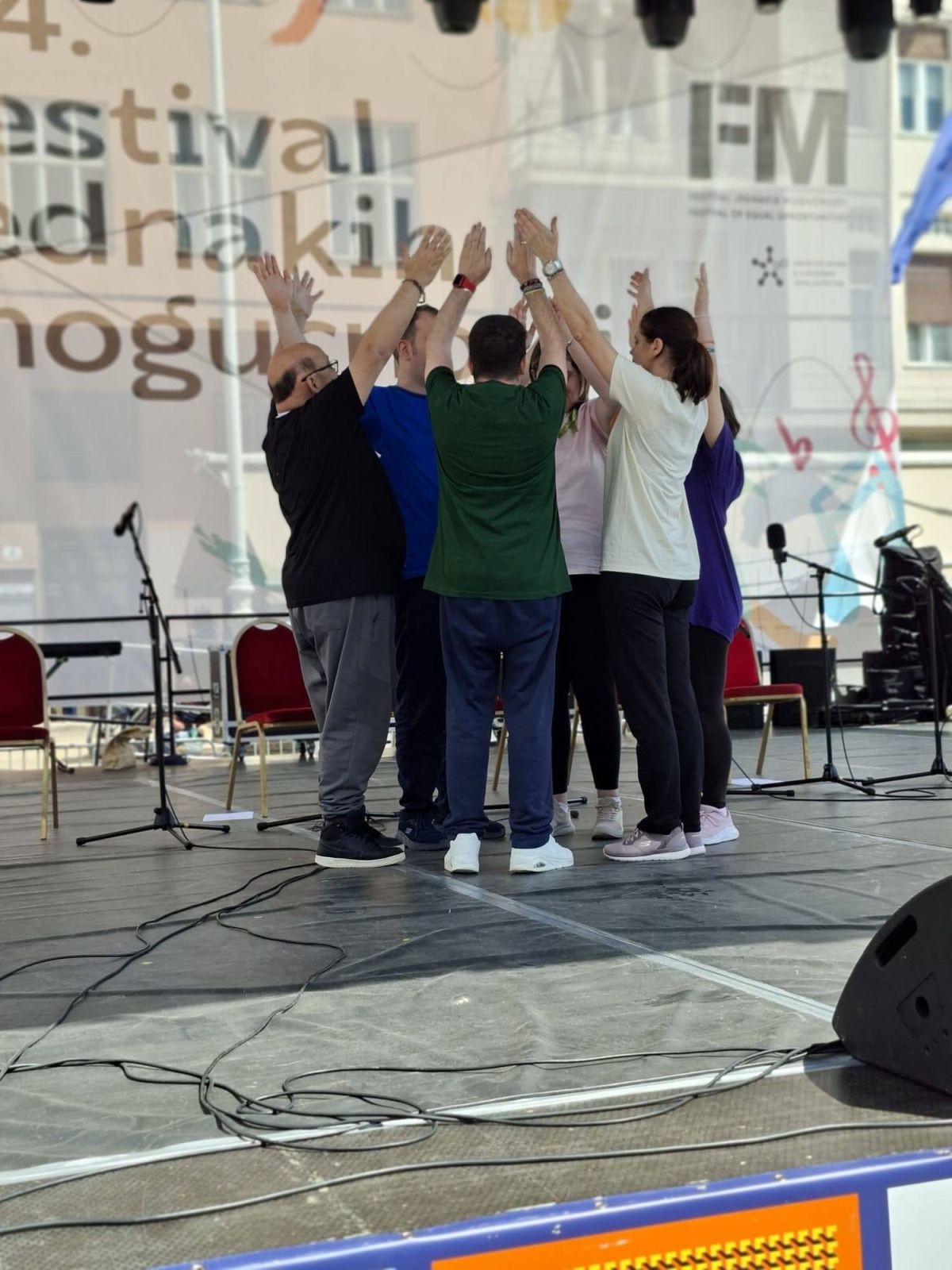 NISAM BROJ... JA SAM OSOBA Udruga Srce Split oduševila Zagreb snažnom predstavom na Festivalu jednakih mogućnosti