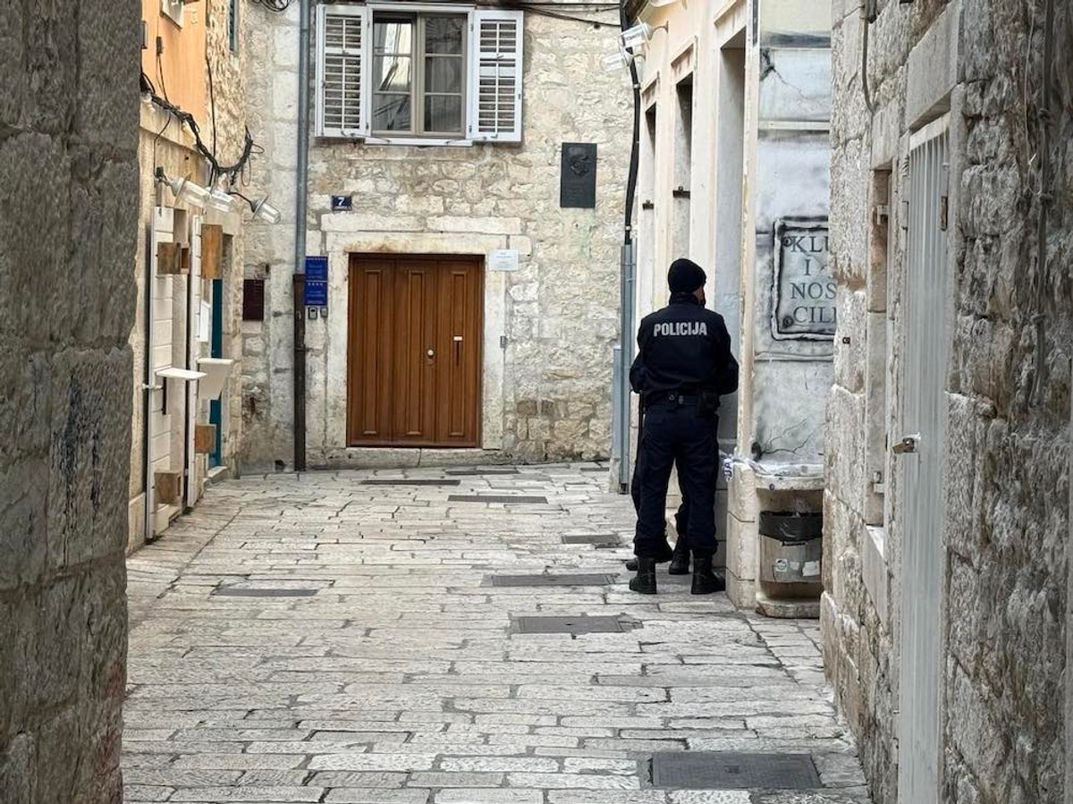 UŽAS U SPLITU Mrtav muškarac pronađen na ulici