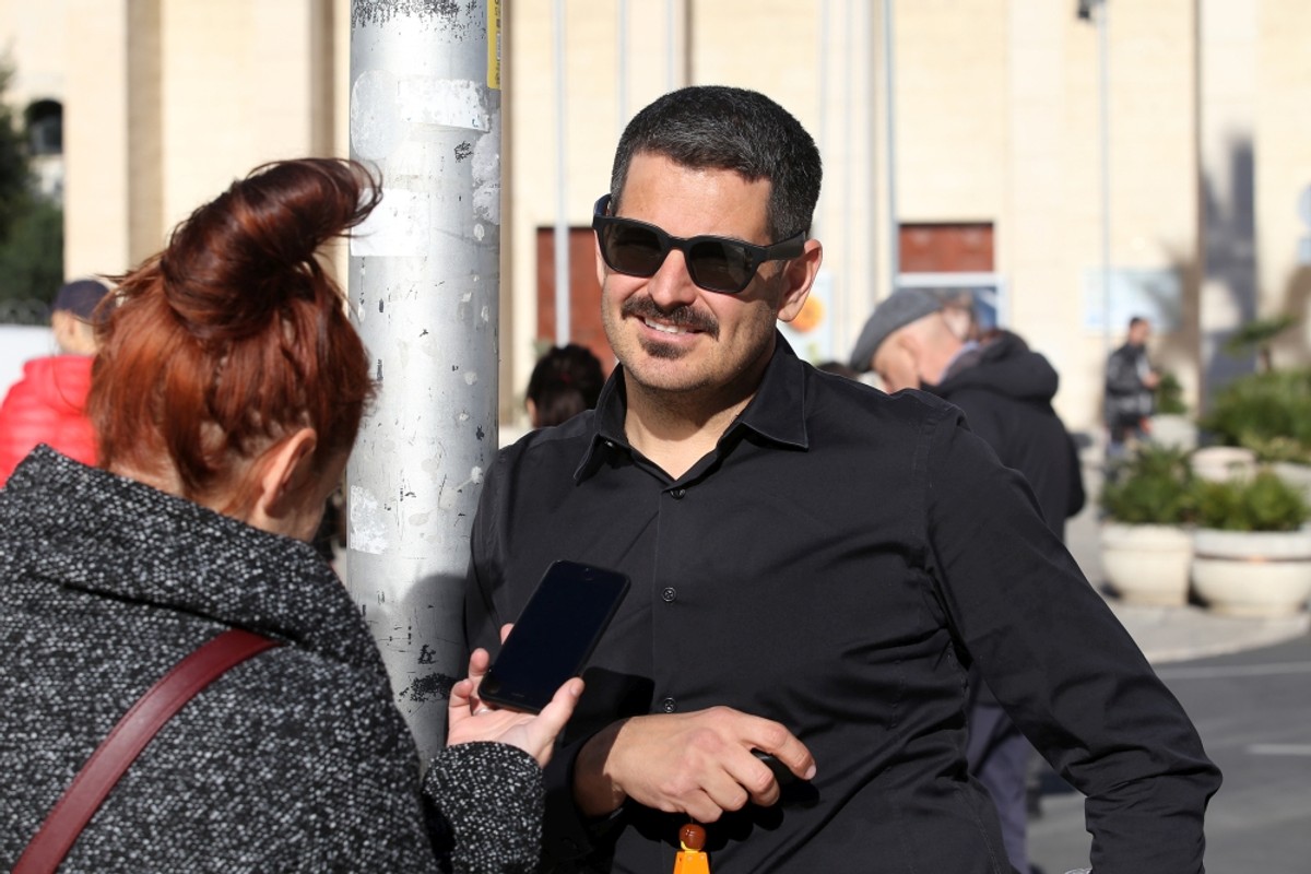 BRZI UPITNIK Pitali smo Splićane komentar novih Stožerovih mjera, gdje će na kavu, hoće li korona ukrasti Božić...