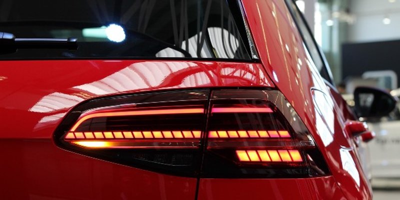 DOBAR POSAO S AUTIMA IZ UVOZA: Poreznik prisvojio 9 milijuna kuna, utajio porez i prao novac