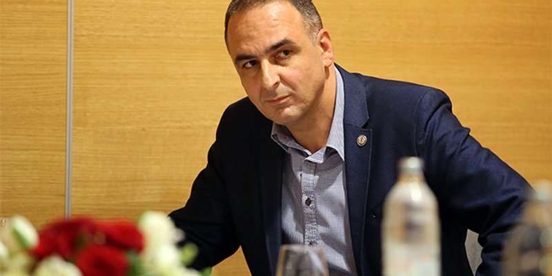 Kapulica: Neprihvatljivo je ovu krizu stavljati u politički kontekst