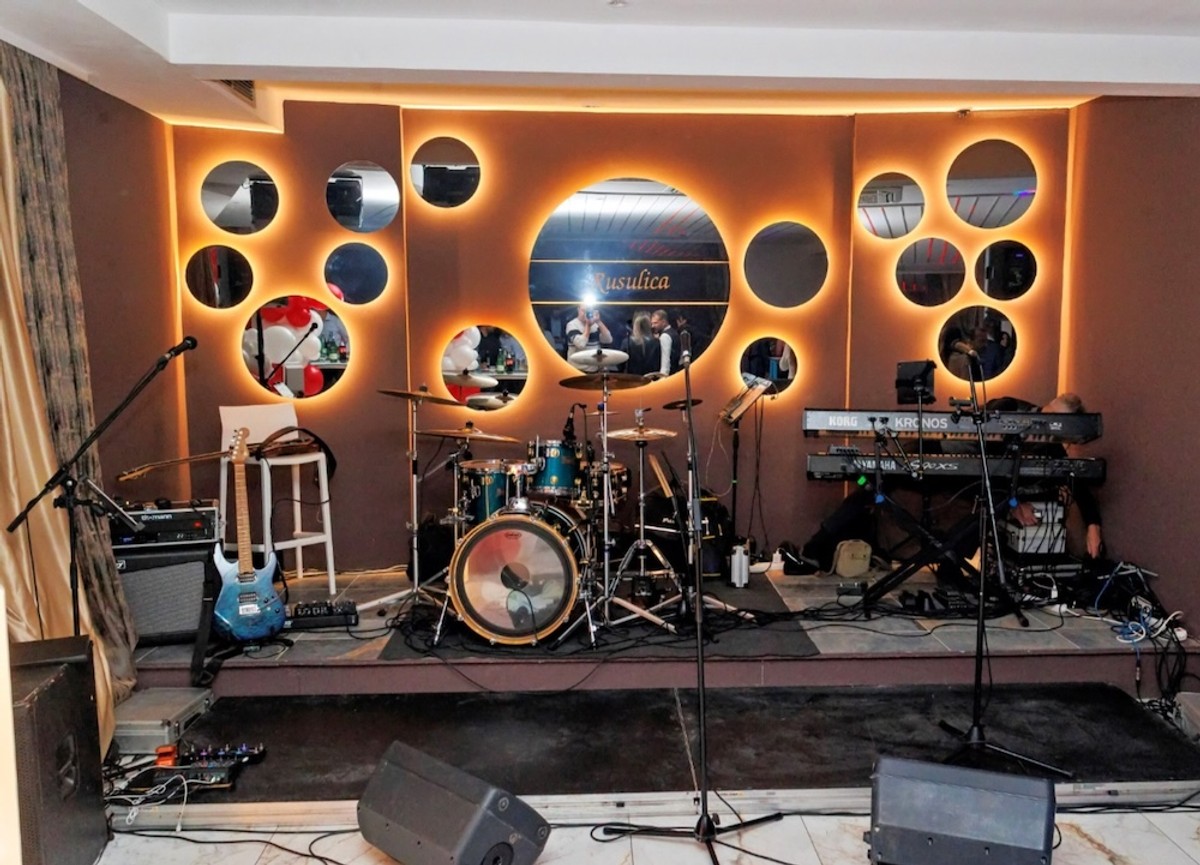 Vikend u Rusulici:  Kao na piru...