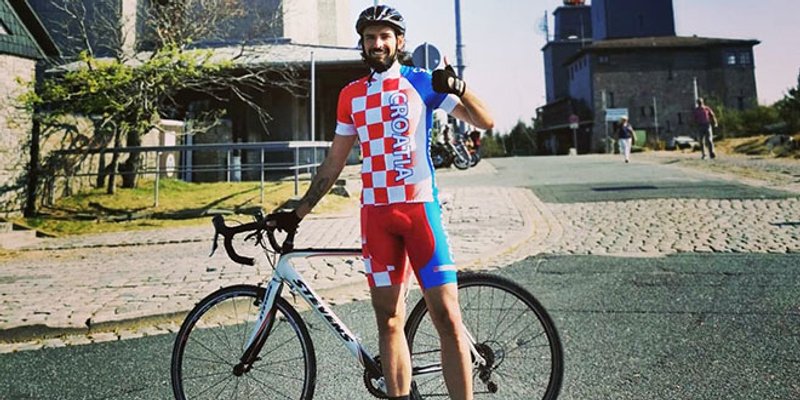PRIČE IZ DALMACIJE: Najbolji igrač Croatije iz Zmijavaca vozi humanitarnu utrku od Frankfurta do Imotskog!