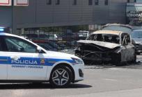 FOTO: U Makarskoj izgorio automobil