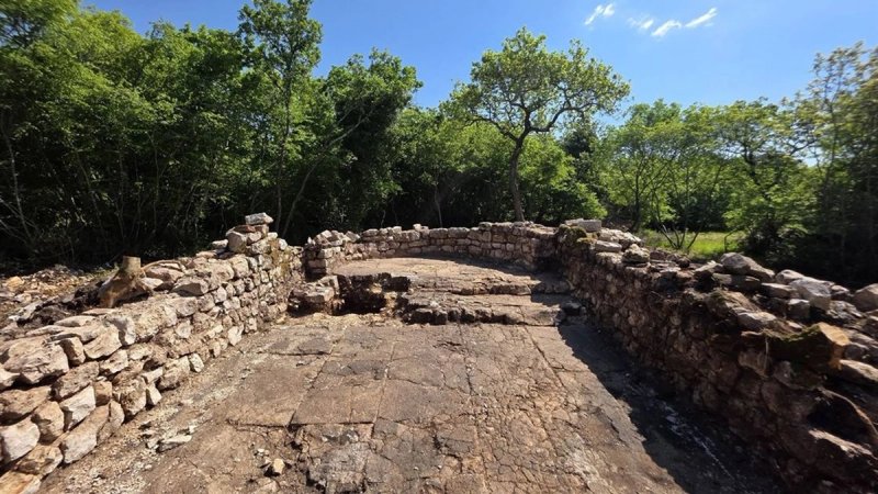 Kod Poreča otkrivena 1.500 godina stara ranokršćanska crkva sv. Petra