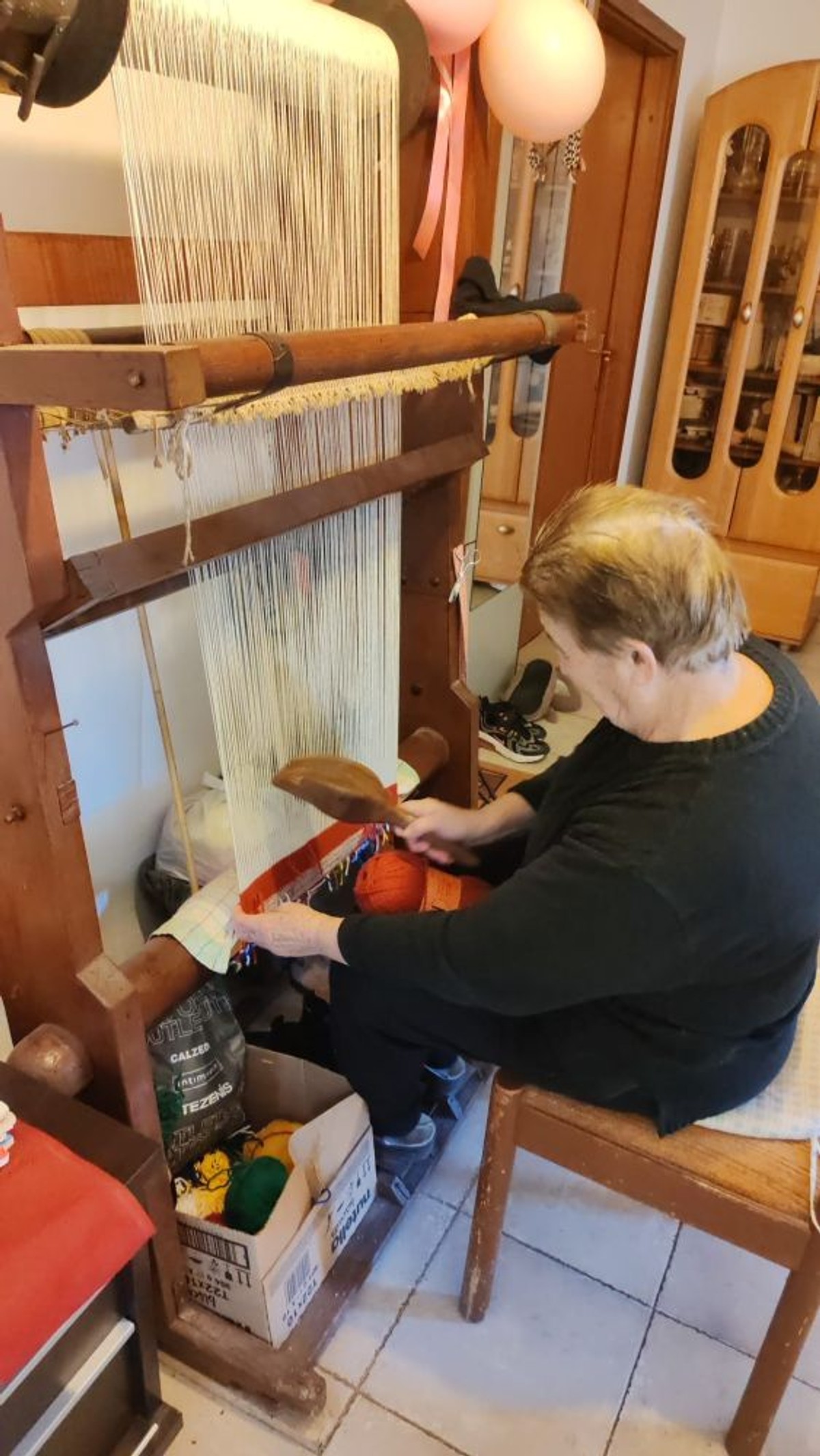 FOTOGALERIJA Bake čuvaju tradiciju izrade nošnji - ponos vrličkog kraja u svakoj niti