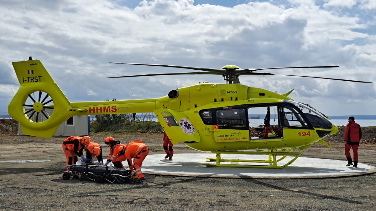 NOVA TRAGEDIJA Muškarac ozlijeđen u požaru helikopterom prevezen u KBC Split, no nije mu bilo spasa