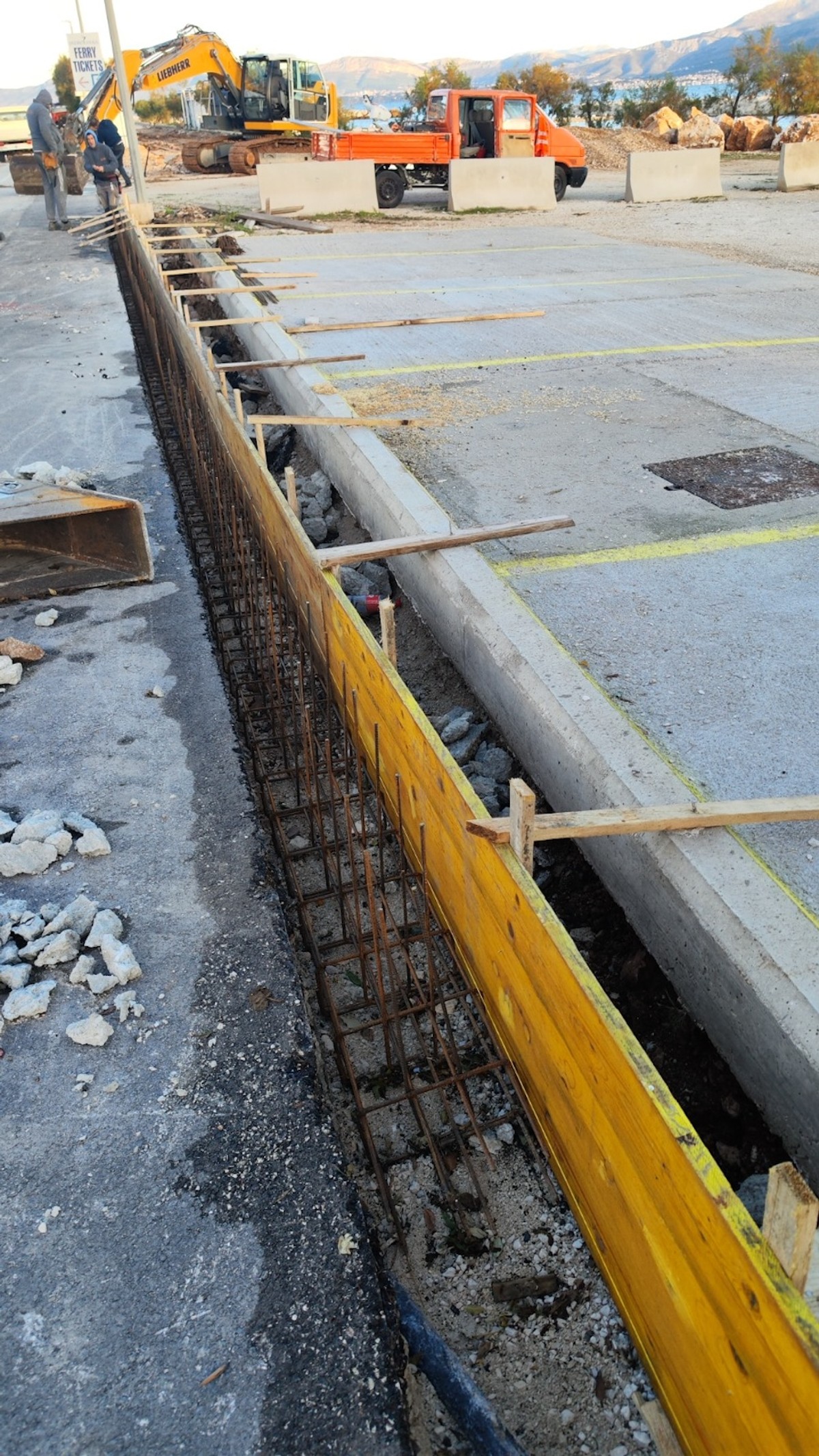 OPSEŽNI RADOVI U LUCI: 'Supetar će dobiti moderno prometno rješenje koje će smanjiti gužve'