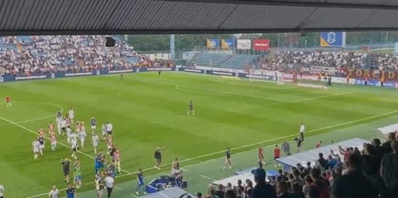 VIDEO: Pogledajte odakle su igrači Hajduka nakon poraza pozdravili Torcidu