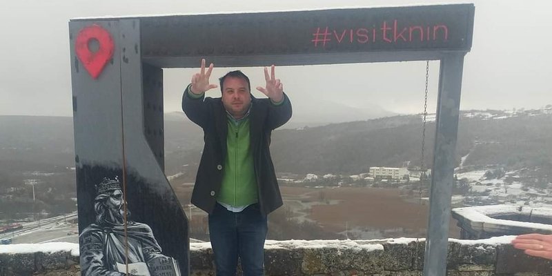 NOVI VIDEO U KOJEM GOVORI DA JE ZADAR SRPSKI GRAD Miloš Stojković: 'U Hrvatskoj smo tri dana širili poruke mira, ljubavi i zajedništva'