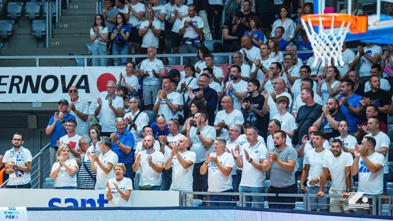  Poziv KK Zadar navijačima: 'Obojimo Višnjik u bilo!'