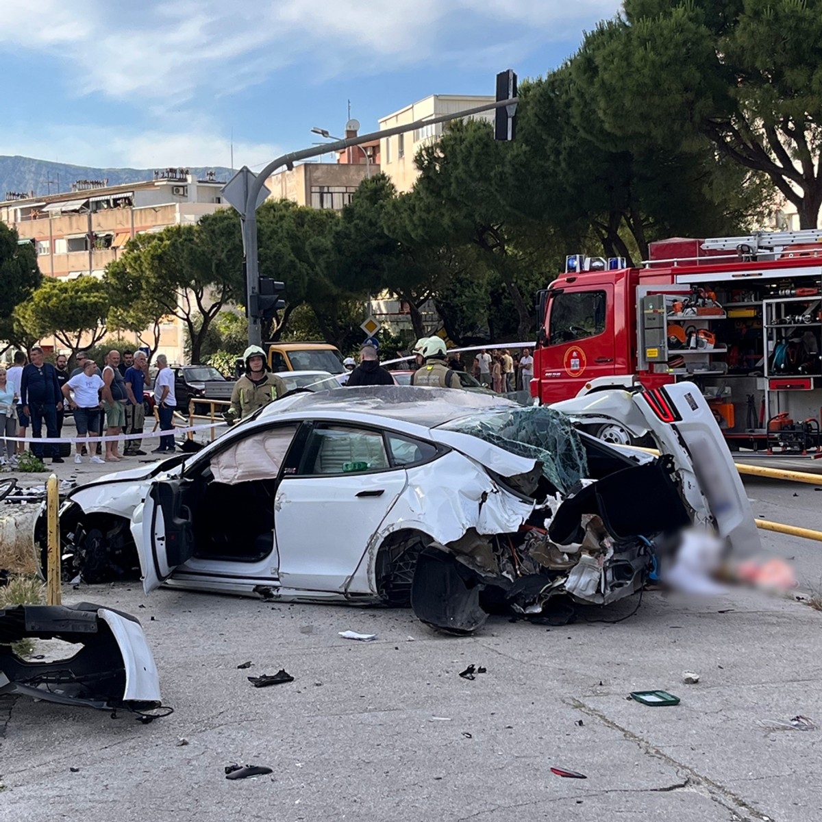 Teška prometna kod Sunčanog sata, jedna osoba poginula