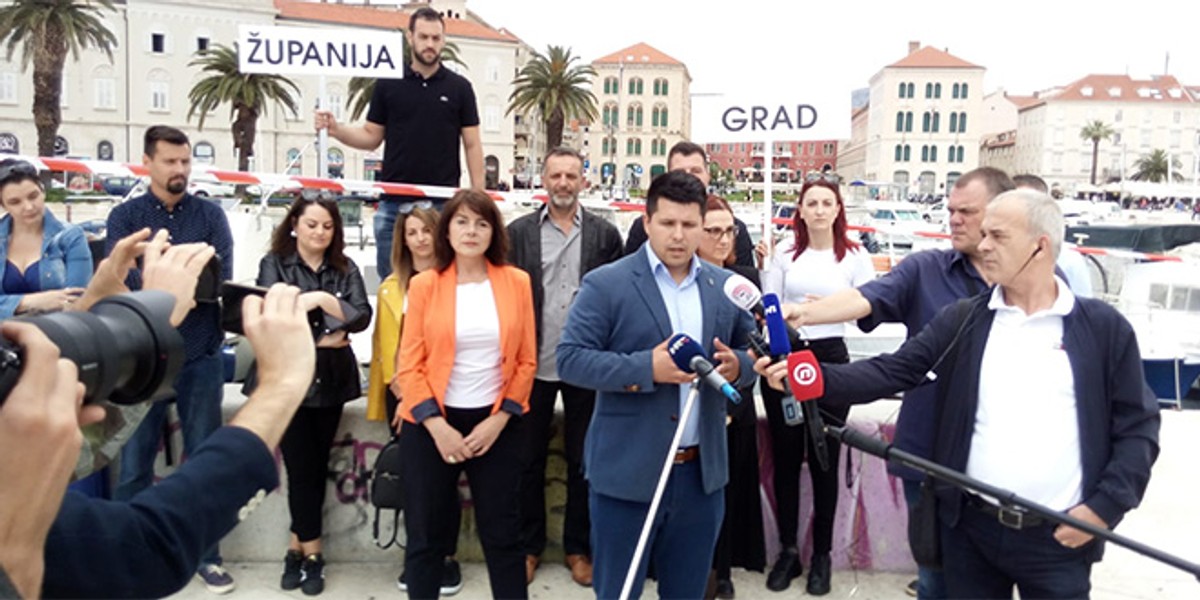 Bojan Ivošević danas je bio među članovima 'stranke s Imenom i Prezimenom', pitali smo ga je li im se priključio