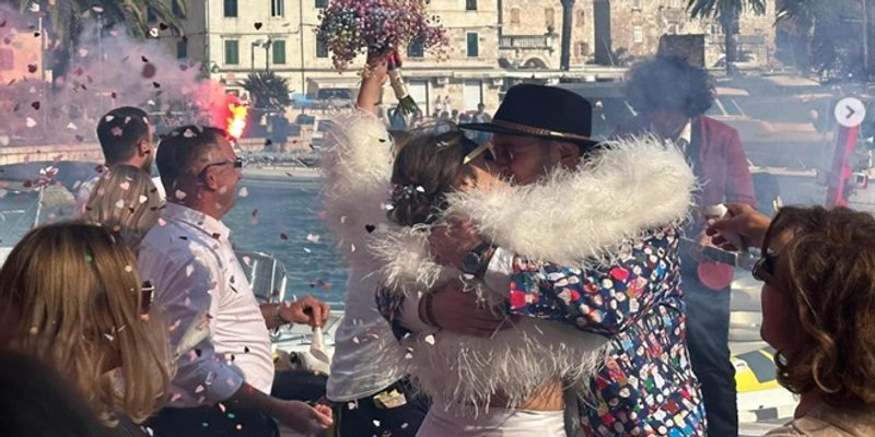 FEŠTA NA HVARU Udala se glumica Lukrecija Tudor