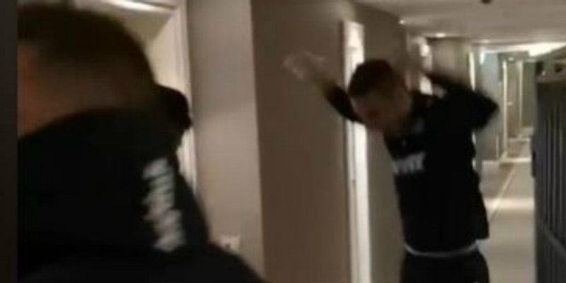 VIDEO: Pogledajte kako su igrači Hajduka proslavili pobjedu rukometaša