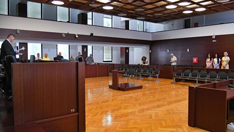 Oficirima JNA i sekretarima SUP-a 94 godine za ratni zločin nad civilima, među osuđenima i general Đukić