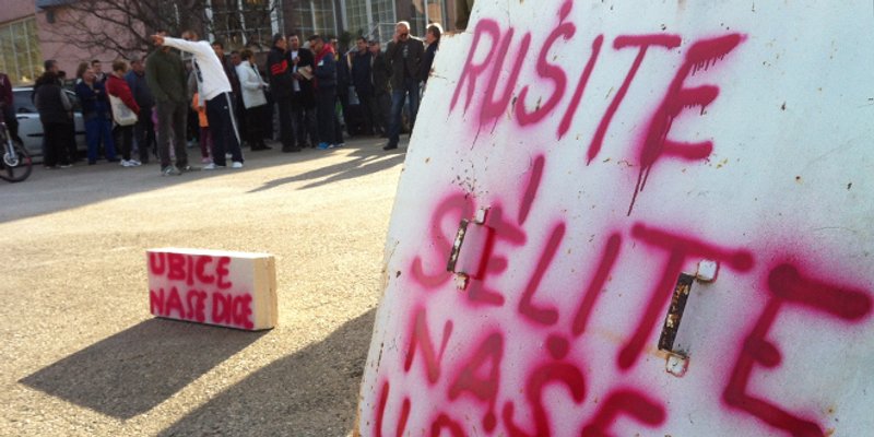 Prosvjed u Kaštelima zbog repetitora: 'Ako ga država ne ukloni, narod će ga srušiti'